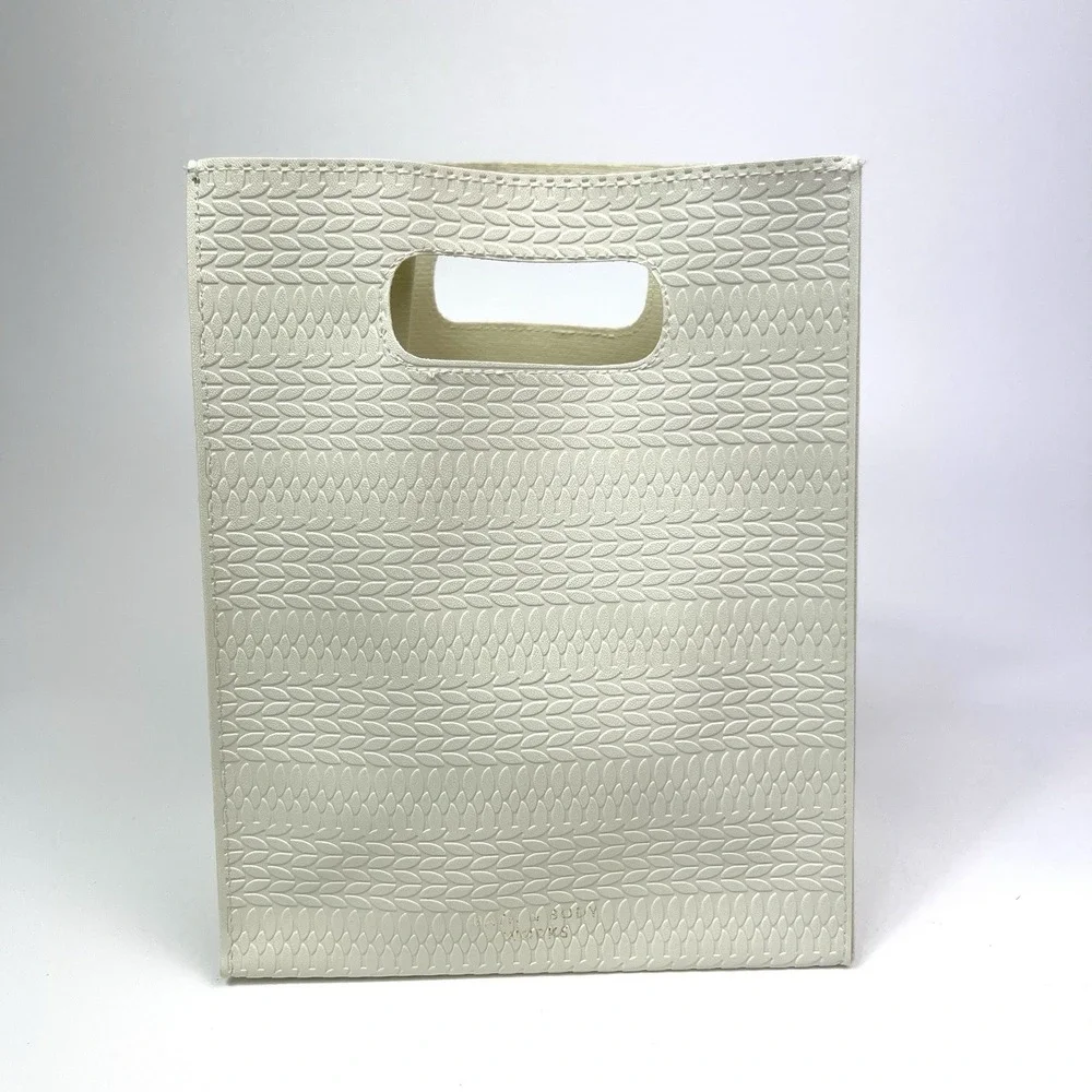Bath & Body Works Reusable Vinyl Gift Bag Carry All Sack Textured Design